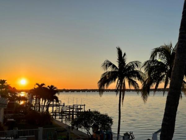 Cape Coral, 2418 28th St, Cape Coral, Florida 33904, image 1