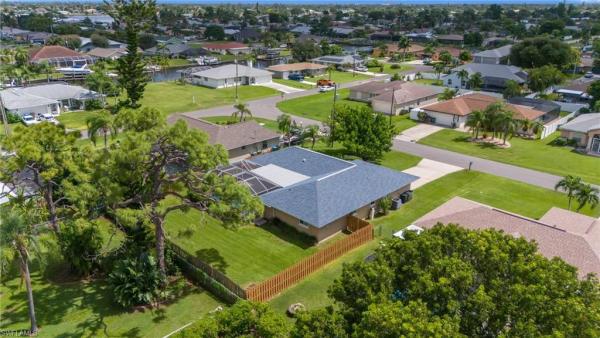 Cape Coral Residential, 3726 Santa Barbara Pl, Cape Coral, Florida 33904, image 1
