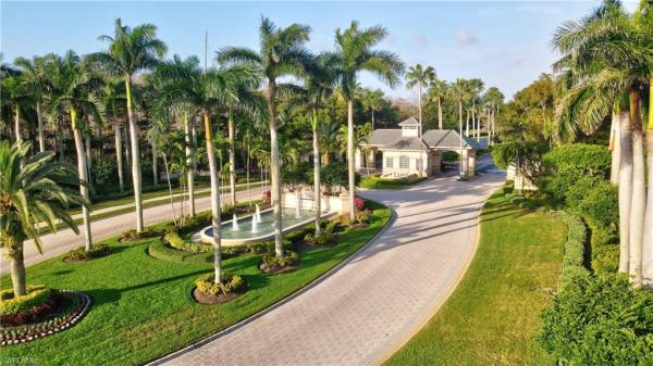 Wellington, 14521 Farrington Way #203, Fort Myers, Florida 33912, image 1