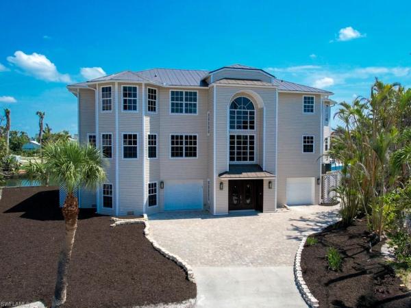 Shell Harbor, 1158 Golden Olive Ct, Sanibel, Florida 33957, image 2