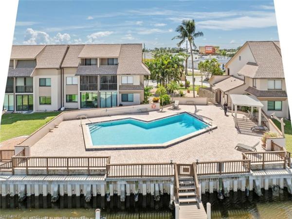 Sportsman's Cove Yacht & Racquet Club, 896 Buttonwood Dr #109, Fort Myers Beach, Florida 33931, image 1