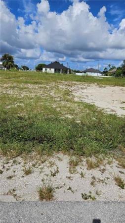 Cape Coral Residential, 1532 4th Ct, Cape Coral, Florida 33991, image 1