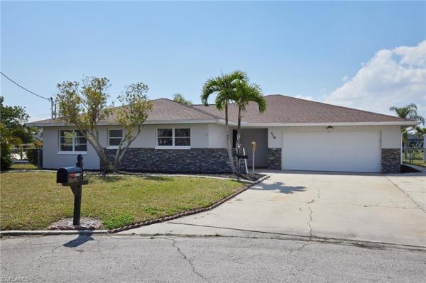 Waterway Estates, 4387 Harbour Ter, North Fort Myers, Florida 33903, image 2
