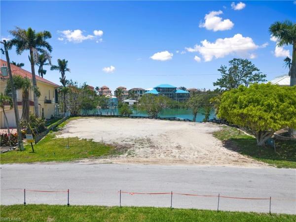 Carolands, 26959 Mclaughlin Blvd, Bonita Springs, Florida 34134, image 1