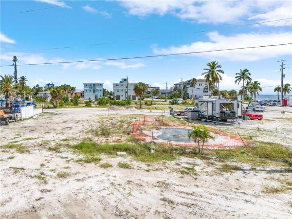Cases, 101-103 Andre Mar Dr, Fort Myers Beach, Florida 33931, image 1