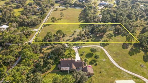 North Fort Myers No HOA, 18201 Panther Trail Ln, North Fort Myers, Florida 33917, image 1