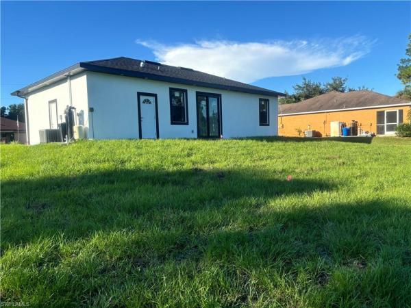748 Testerman Ct, Lee, Florida 33974, image 1