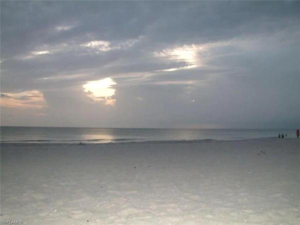 5108 Harrogate Ct, Naples, Florida 34112, image 1