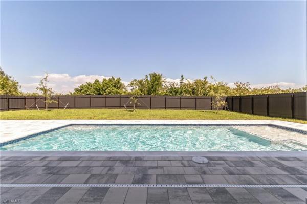 Cape Coral, 617 18th Ct, Cape Coral, Florida 33991, image 1