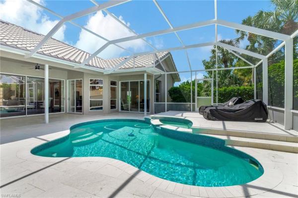 Kelly Greens Golf & Country Club, 16161 Kelly Cove Dr, Fort Myers, Florida 33908, image 2