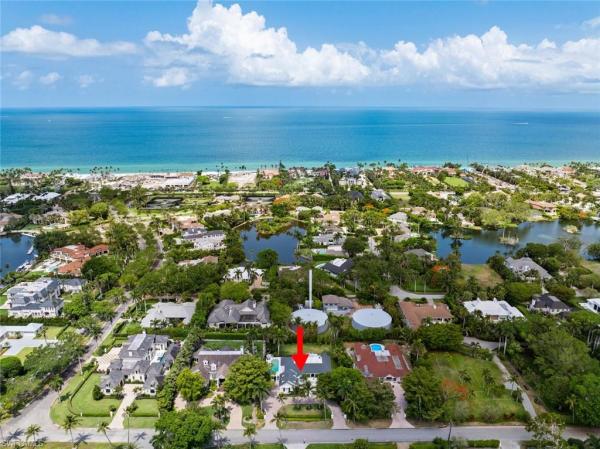 Port Royal, 2700 Treasure Ln, Naples, Florida 34102, image 1