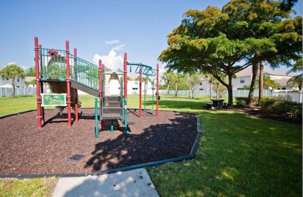 Forest Lake Townhomes, 3624 Pine Oak Cir #106, Fort Myers, Florida 33916, image 1