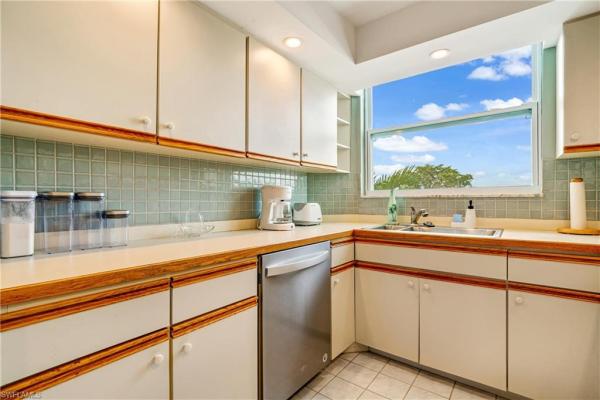 Bermuda Club, 5959 Winkler Rd #320, Fort Myers, Florida 33919, image 1