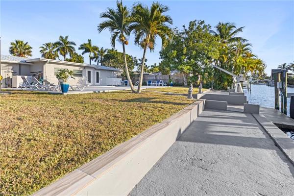 Cape Coral, 5330 Bayshore Ave, Cape Coral, Florida 33904, image 1