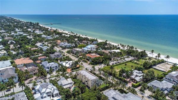 Olde Naples, 111 S 5th Ave, Naples, Florida 34102, image 1