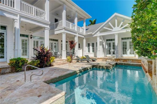 Aqualane Shores, 1551 S Gulf Shore Blvd, Naples, Florida 34102, image 1