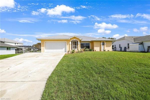 Island Park Woodlands, 17585 Blackfriar Dr, Fort Myers, Florida 33908, image 1