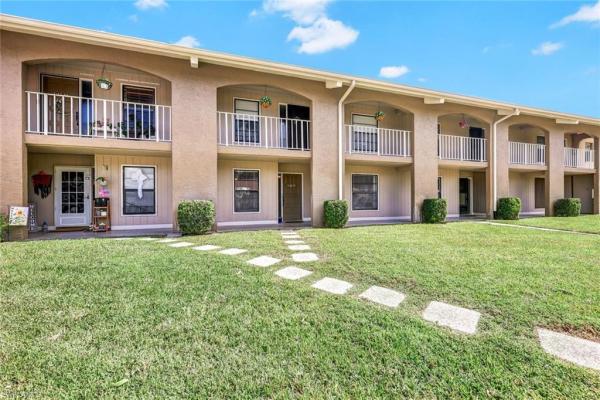 141 E Cypress Way #C-2, Naples, Florida 34110, image 1