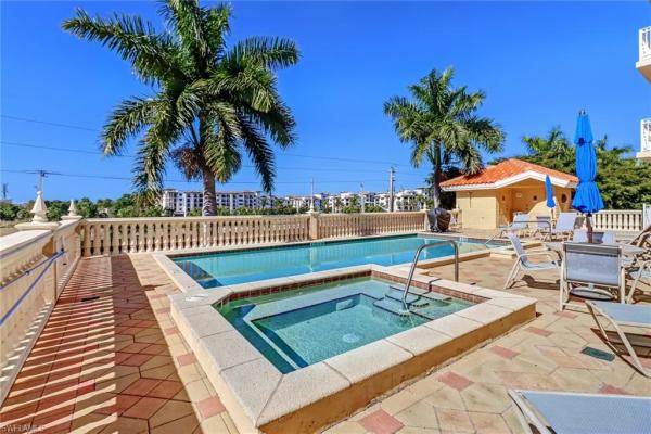 410 Bayfront Pl #2407, Naples, Florida 34102, image 1