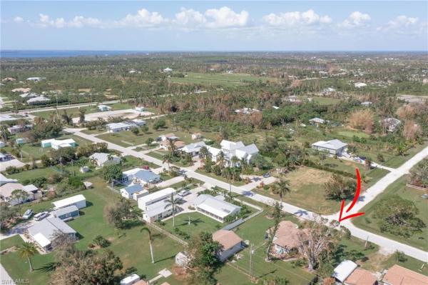 Pine Island Ridge, 5807 Cubles Dr, Bokeelia, Florida 33922, image 2