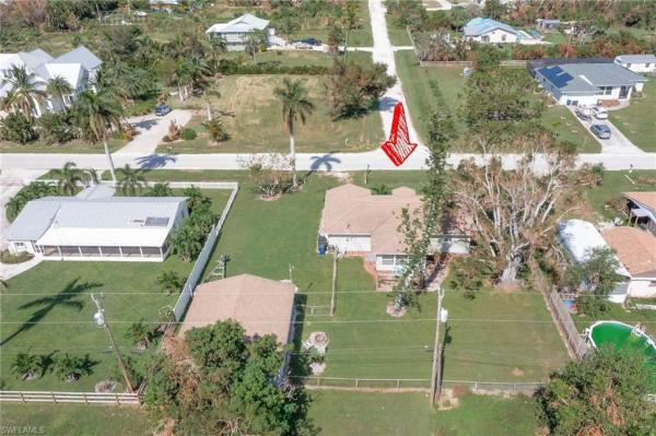 Pine Island Ridge, 5807 Cubles Dr, Bokeelia, Florida 33922, image 1