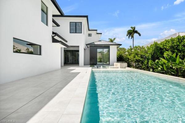 Lake Park, 1151 N 7th Ave N, Naples, Florida 34102, image 2