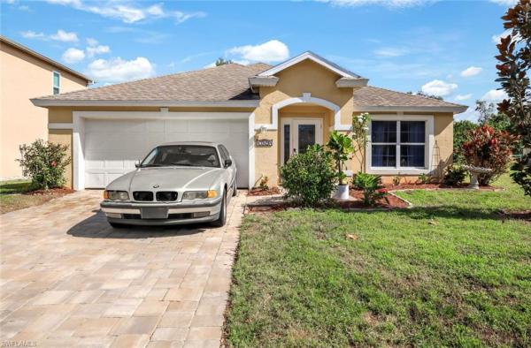 Oakmont At The Lakes At Three Oaks, 17894 Oakmont Ridge Cir, Fort Myers, Florida 33967, image 1