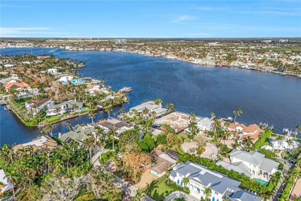 Aqualane Shores, 2125 Marina Dr, Naples, Florida 34102, image 1