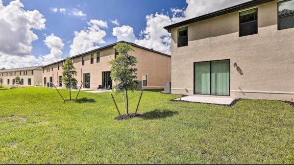 Portico, 14155 Oviedo Pl, Fort Myers, Florida 33905, image 1