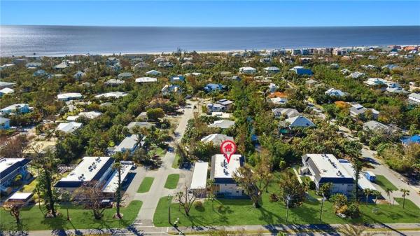Captains Walk, 641 Periwinkle Way #B5, Sanibel, Florida 33957, image 1