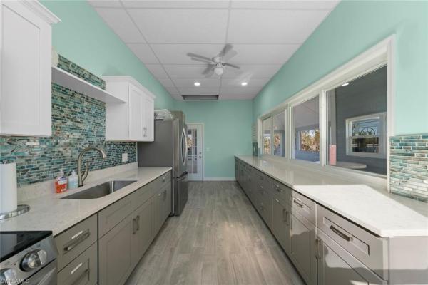 Seagull Estates, 218 Daniel Dr, Sanibel, Florida 33957, image 2