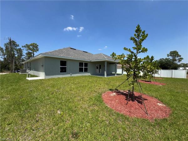 Cape Coral Residential, 2324 W Jacaranda Pkwy, Cape Coral, Florida 33993, image 3