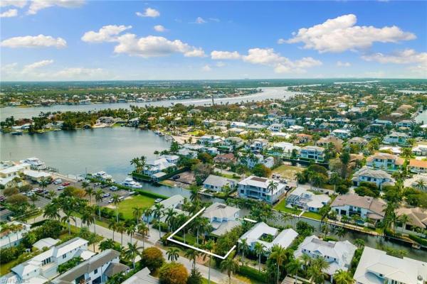 Aqualane Shores, 636 S 14th Ave, Naples, Florida 34102, image 1