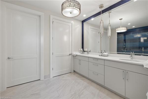 Grandview At Bay Beach, 4142 Bay Beach Ln, Fort Myers Beach, Florida 33931, image 1