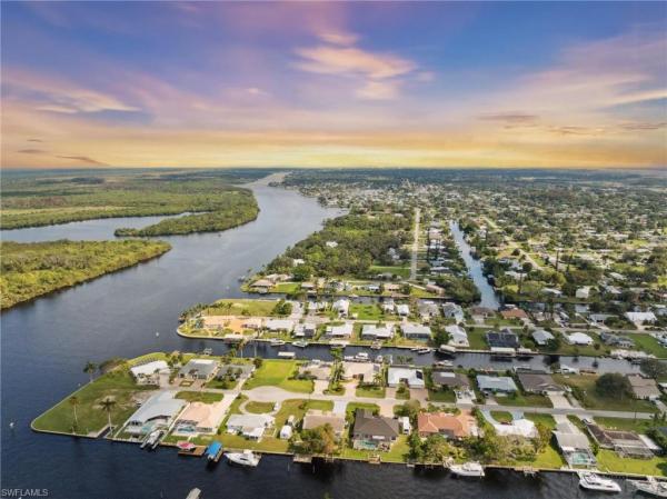 Fort Myers Shores, 2207 Havana Ave, Fort Myers, Florida 33905, image 1