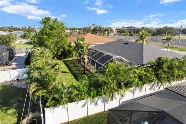 Cape Coral, 125 22nd Ter, Cape Coral, Florida 33991, image 1