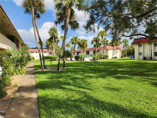 Pinehurst, 194 Joel Blvd #2, Lehigh Acres, Florida 33936, image 1