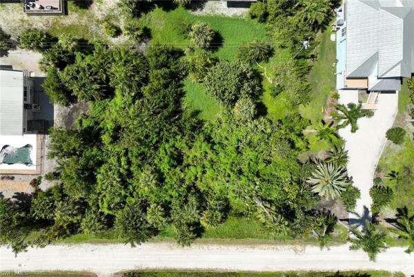Sanibel Highlands, 565 Birdsong Pl, Sanibel, Florida 33957, image 1