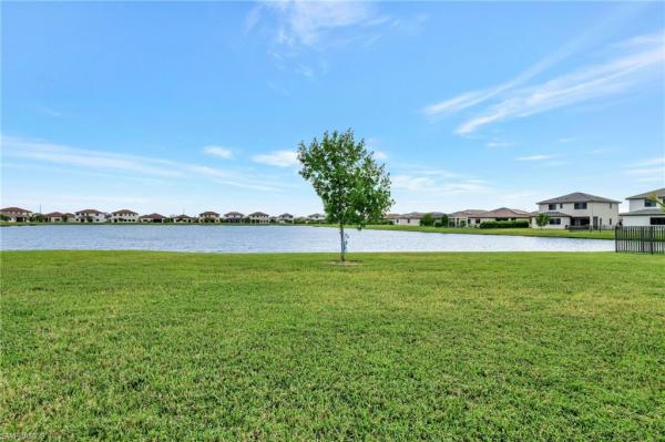 5006 Florence Dr, Naples, Florida 34142, image 3
