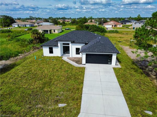 Lehigh Acres Residential, 2906 SW 28th St, Lehigh Acres, Florida 33976, image 1