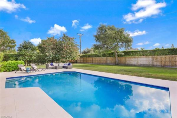 The Moorings, 796 Ketch Dr, Naples, Florida 34103, image 1