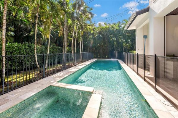 The Moorings, 1844 Alamanda Dr, Naples, Florida 34102, image 1