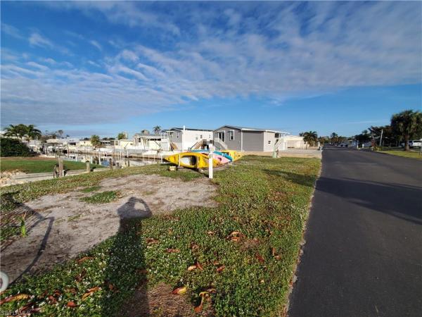 Spring Creek Village, 4692 Mai Kai Ln, Bonita Springs, Florida 34134, image 1