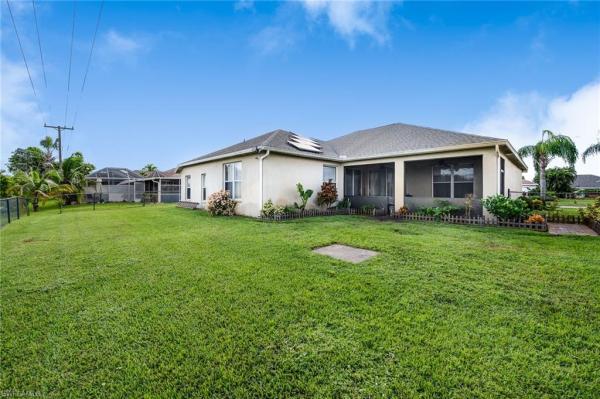 Varsity Lakes, 4560 Varsity Cir, Lehigh Acres, Florida 33971, image 1
