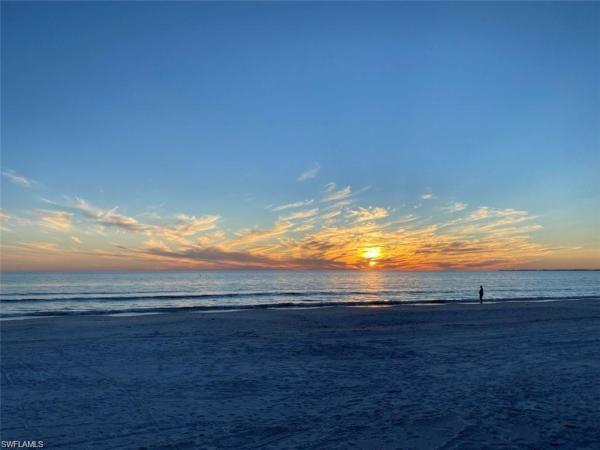 Marina Towers Yacht Club, 8401 Estero Blvd #204, Fort Myers Beach, Florida 33931, image 1
