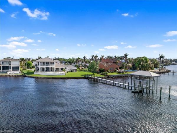 Whiskey Creek, 951 Aqua Ln, Fort Myers, Florida 33919, image 1