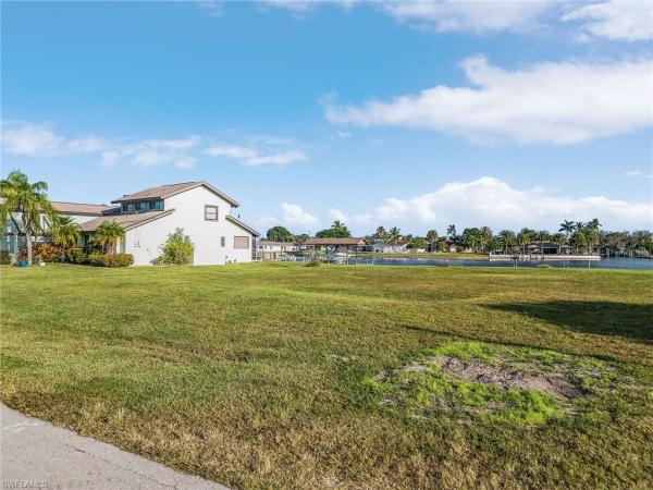 Fort Myers Shores, 13364 Marquette Blvd, Fort Myers, Florida 33905, image 1