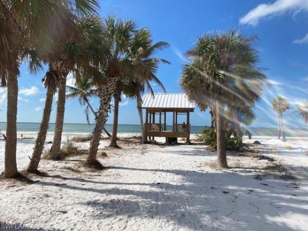 Gulf Island Manor, 151 Gulf Island Dr, Fort Myers Beach, Florida 33931, image 1