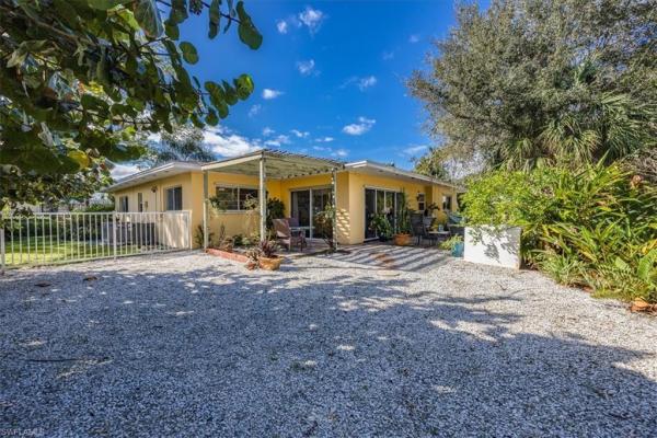 Sorrento Gardens, 1273 Lastrada Ln, Naples, Florida 34103, image 1