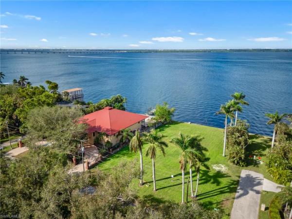 York Manor, 3508 Stuart Ct, Fort Myers, Florida 33901, image 1